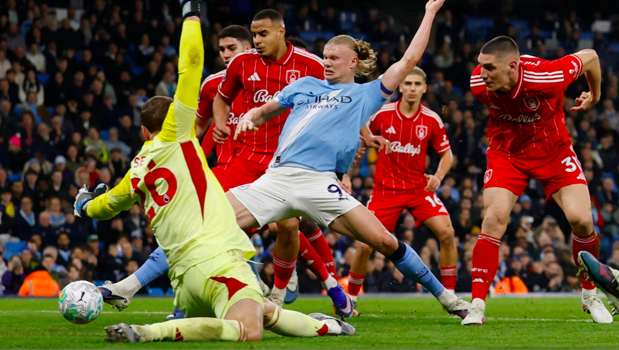 PP电子官方-豪门悲喜夜：阿森纳1-0 曼城2-2惨遭爆冷落后7分 维拉1-4切尔西